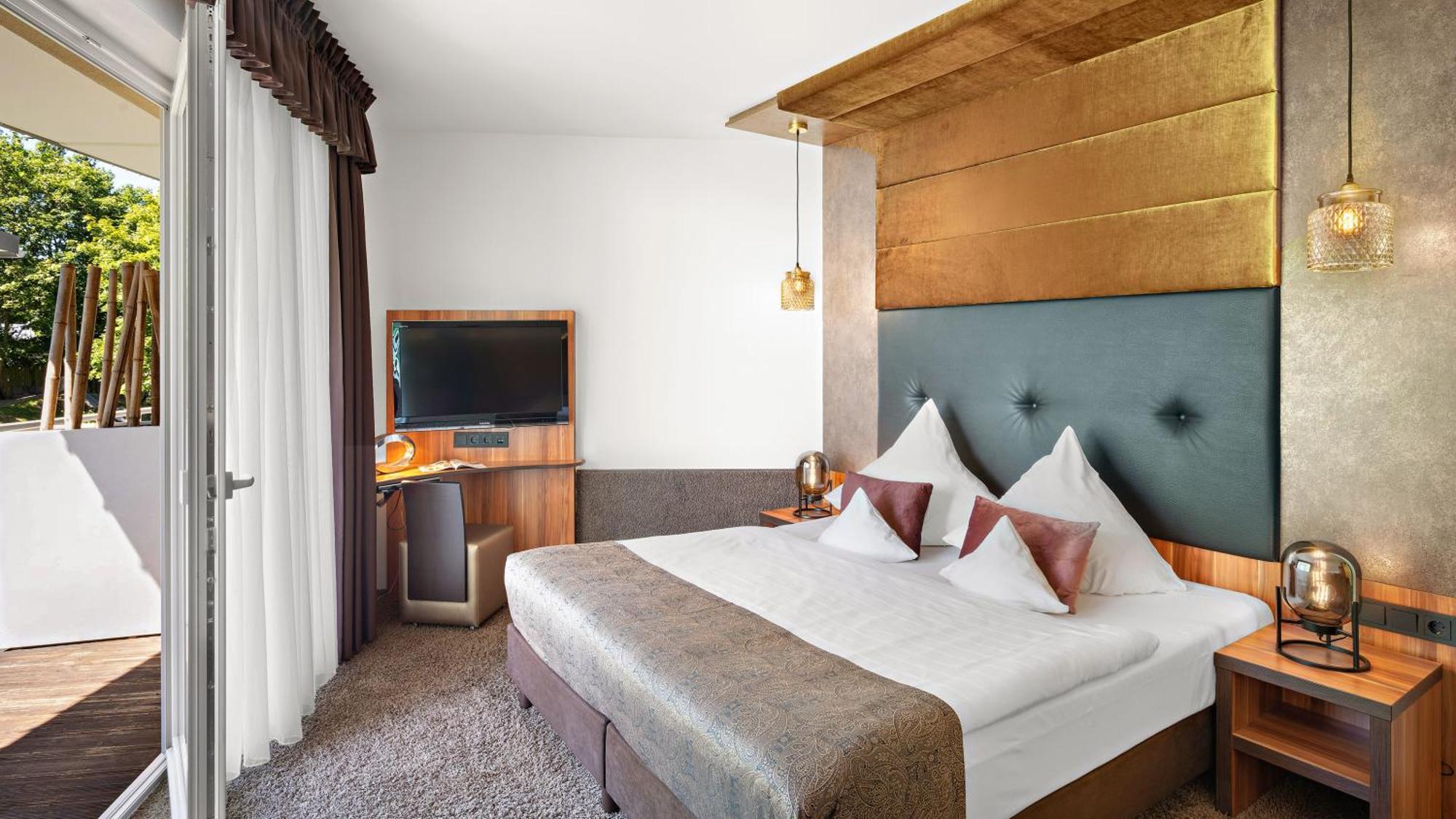 Life-Style Double Room,1572624602:JPEG